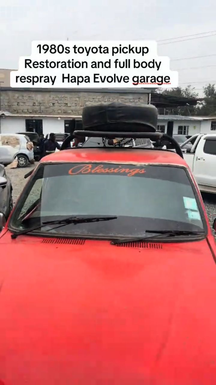 1980s Toyota pickup — restoration and full body respray